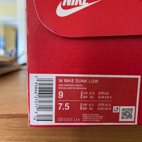 Nike Dunk Low Harvest Moon - Picture 5 of 5